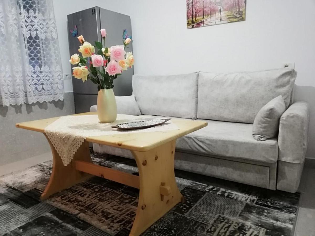 Romance Apartments Tirana